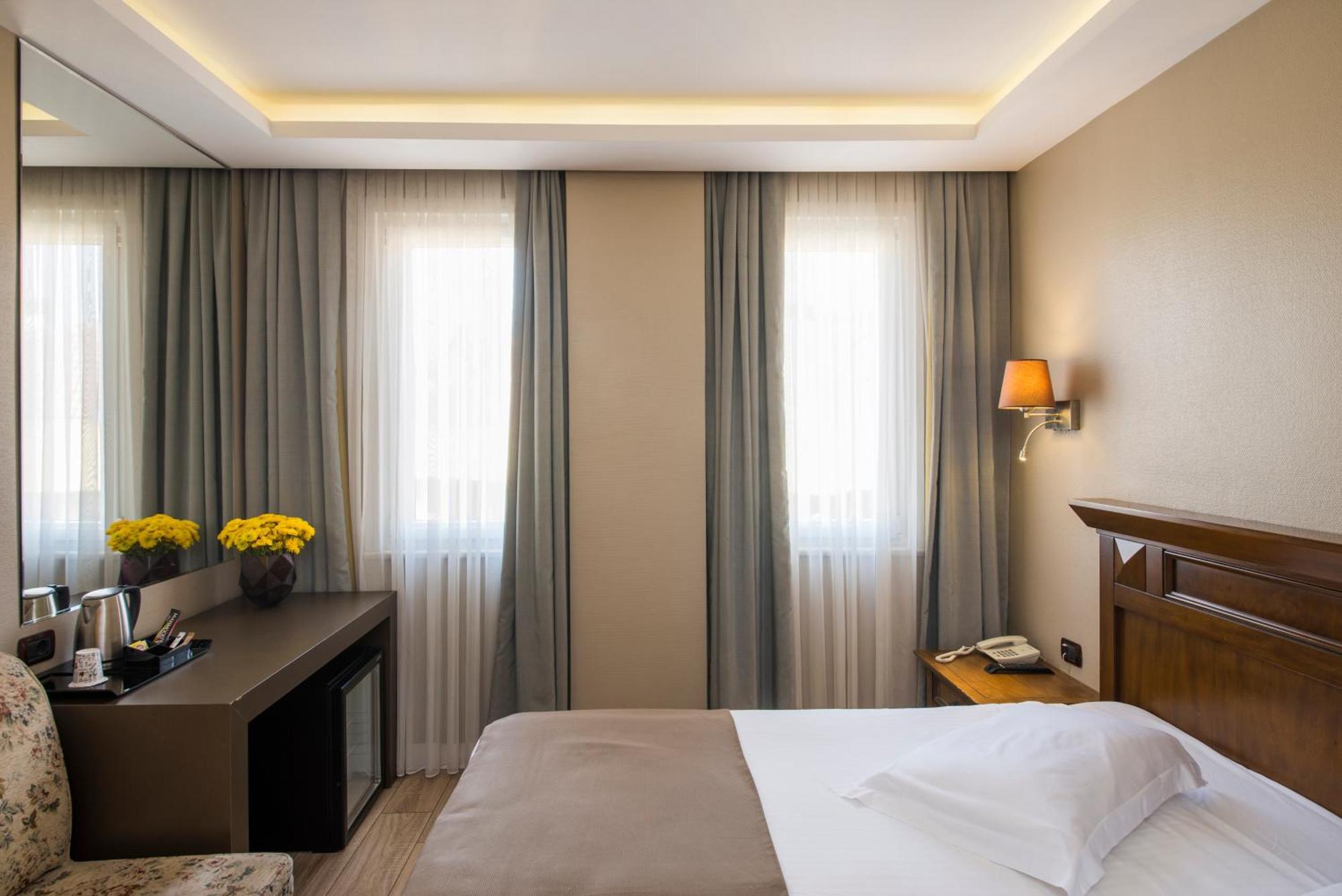 Semsan Hotel Istanbul Exterior foto